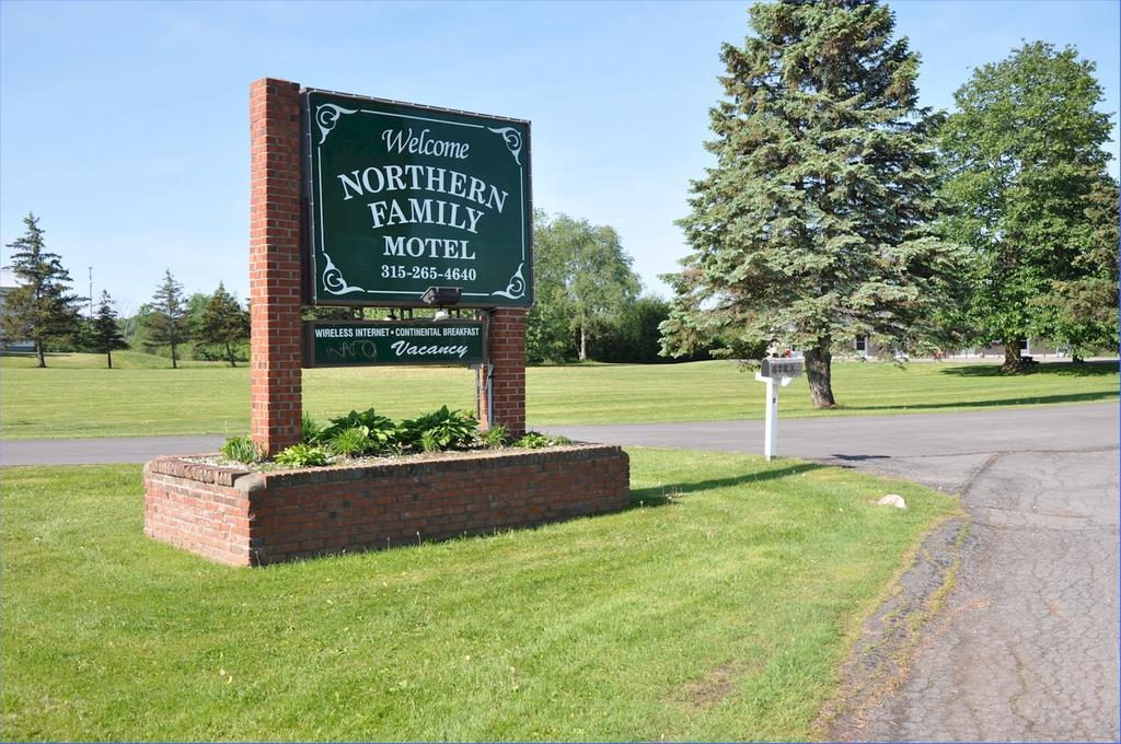 Northern Family Motel Potsdam Εξωτερικό φωτογραφία